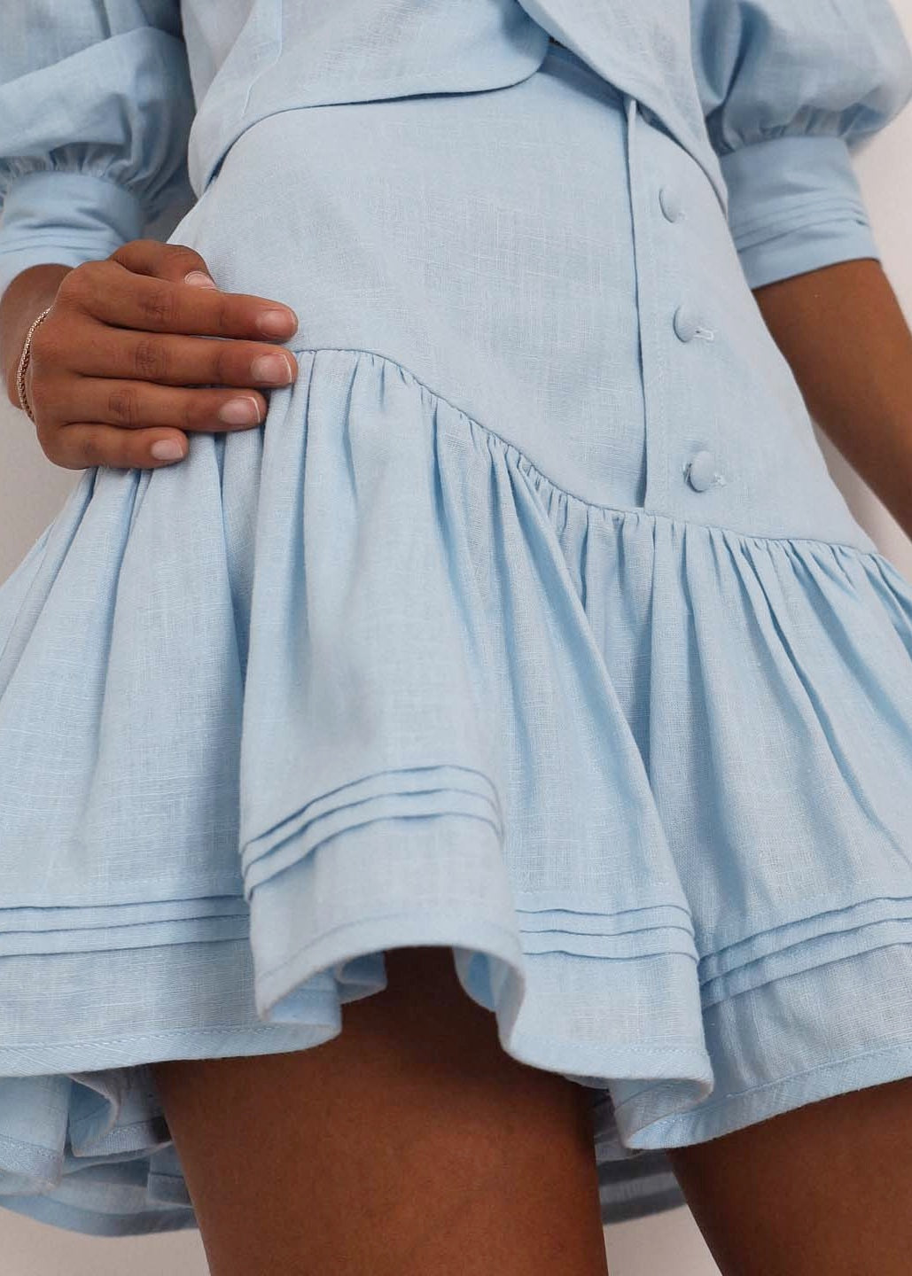 Laney Tiered Frill Linen Skort | Pastel Blue – VITA GRACE