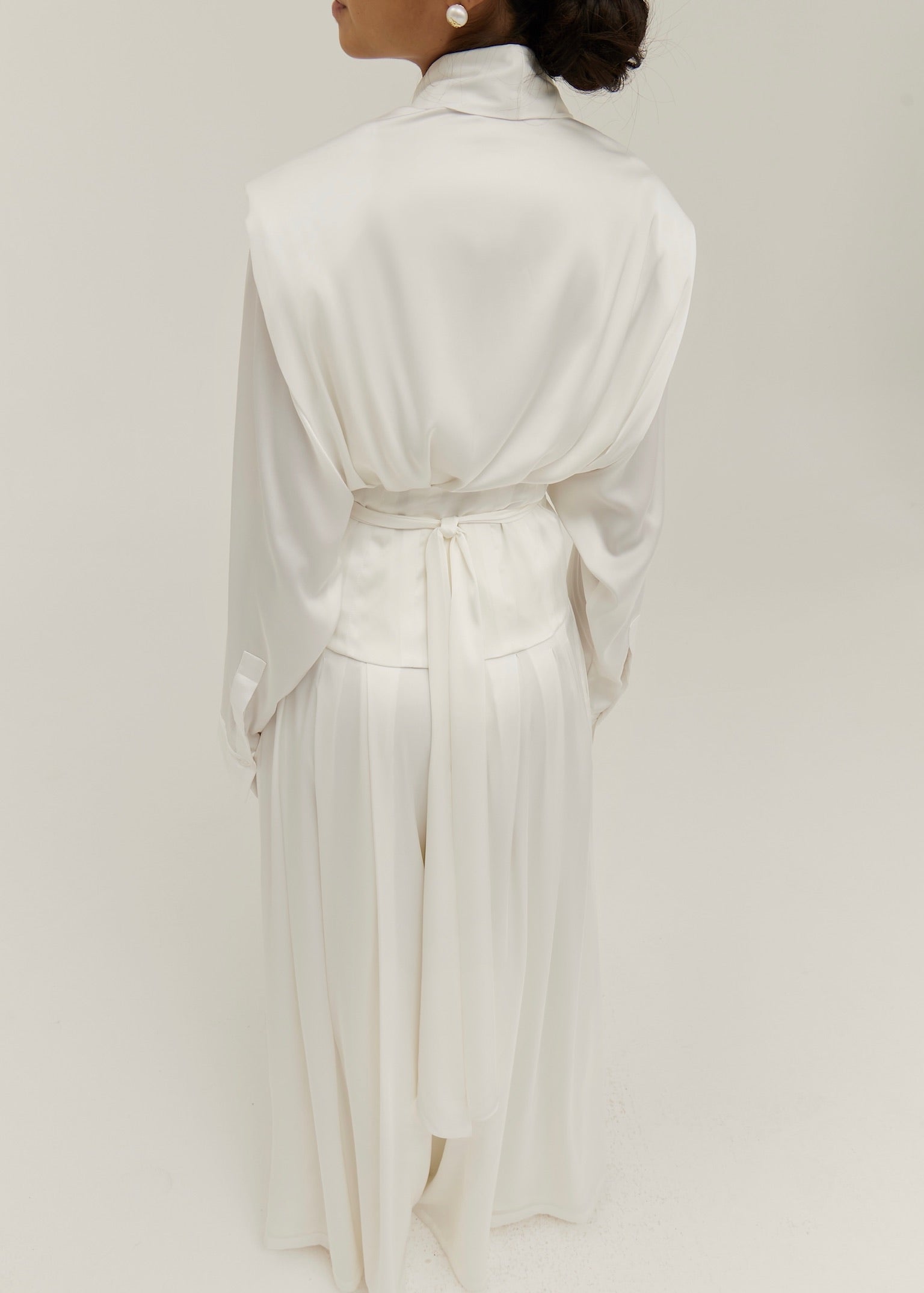 Gal Tie Waist Satin Cinch Jacket | Ivory Silk