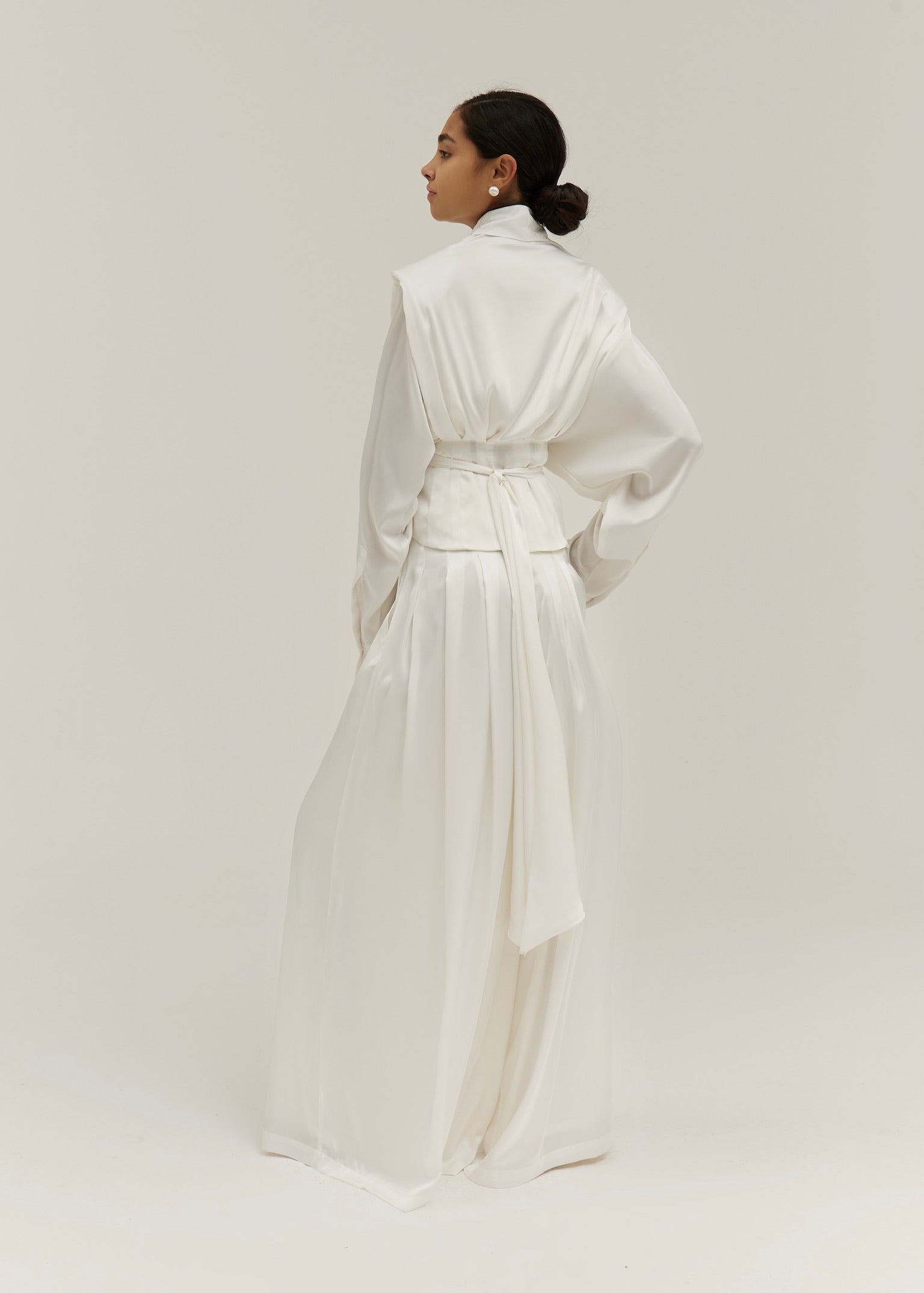 Gal Tie Waist Satin Cinch Jacket | Ivory Silk