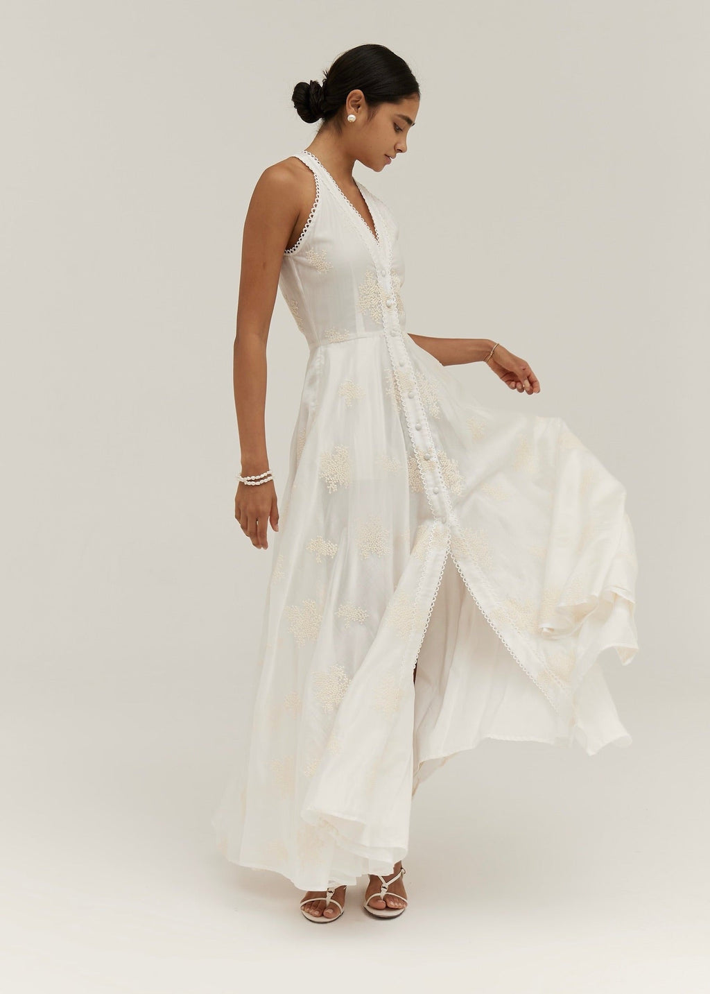 Sophia Sleeveless Icon Elegance Midi/Maxi Dress | Ivory