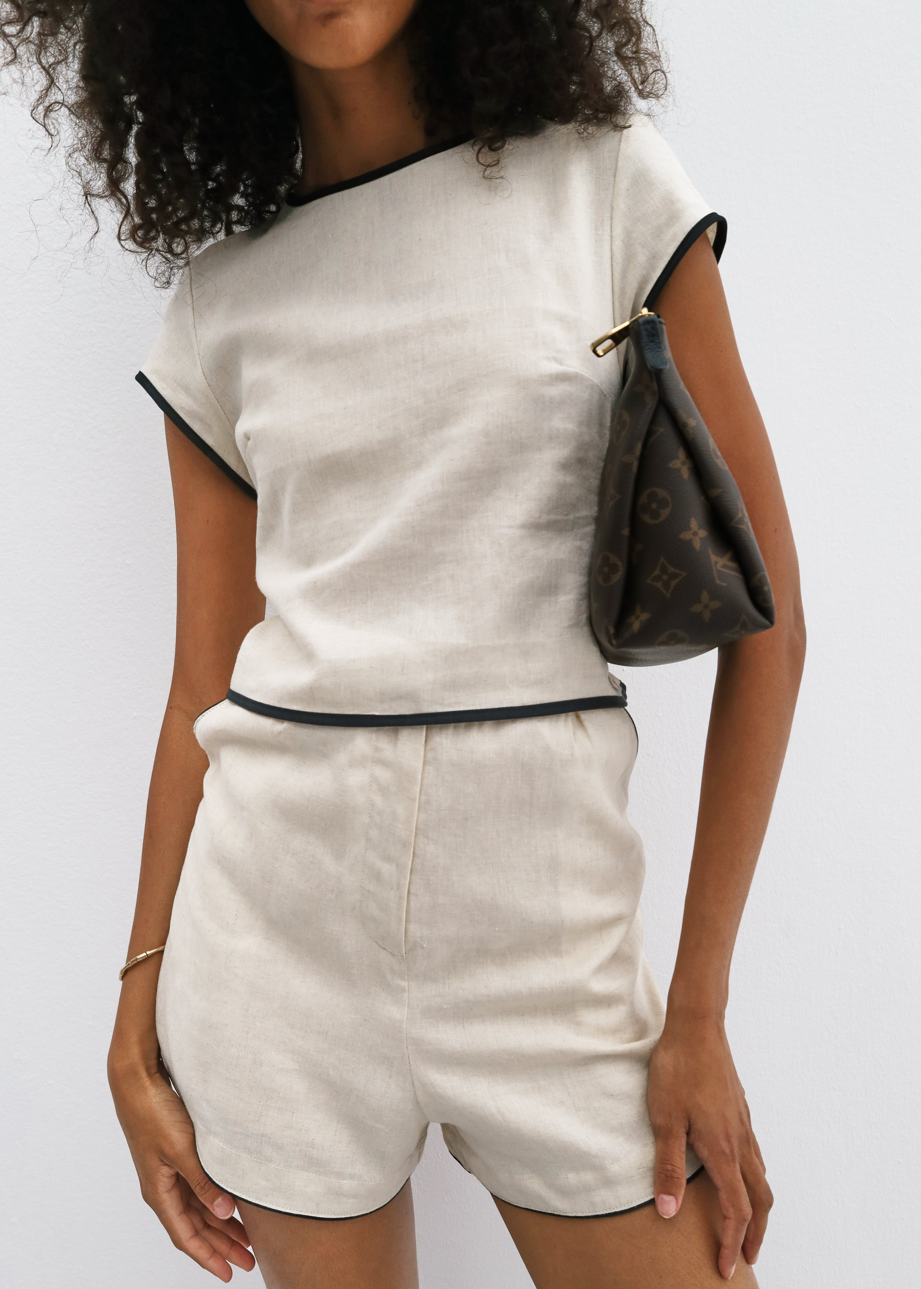 Juliana Day Shorts With Contrast Trim | Beige & Black
