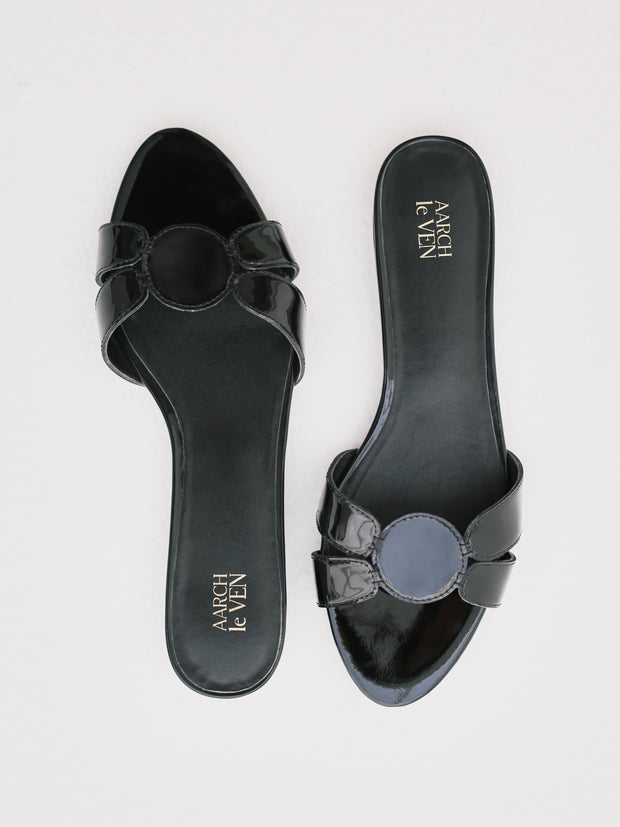 Giada Patent Leather Slides | Black