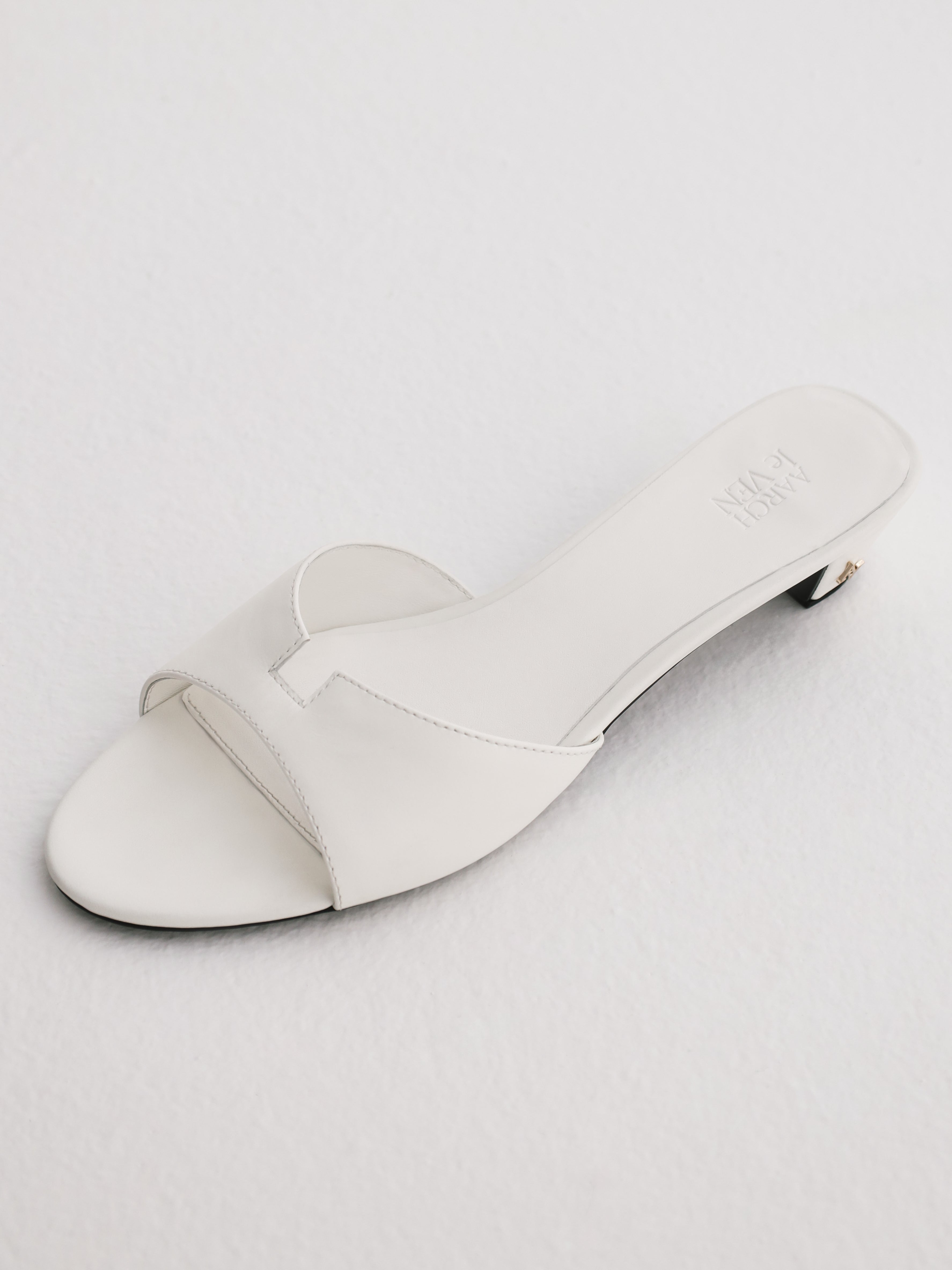 Sofia ALV Leather Block Heel Mules | White