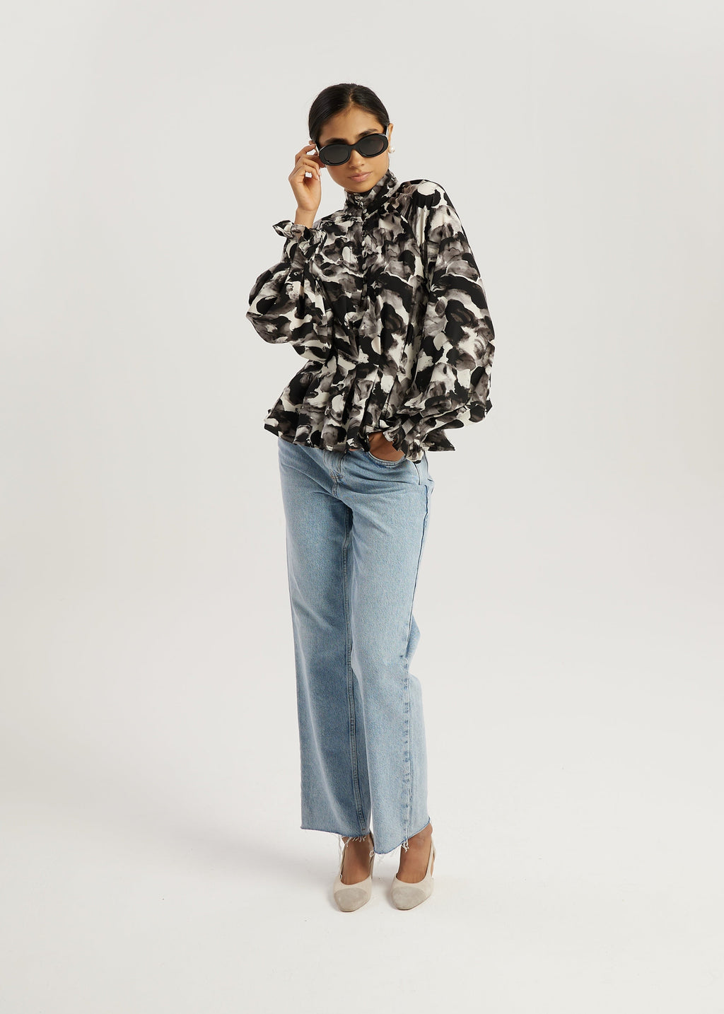Allessa Pinch Waist Printed Blouse | Black/Grey