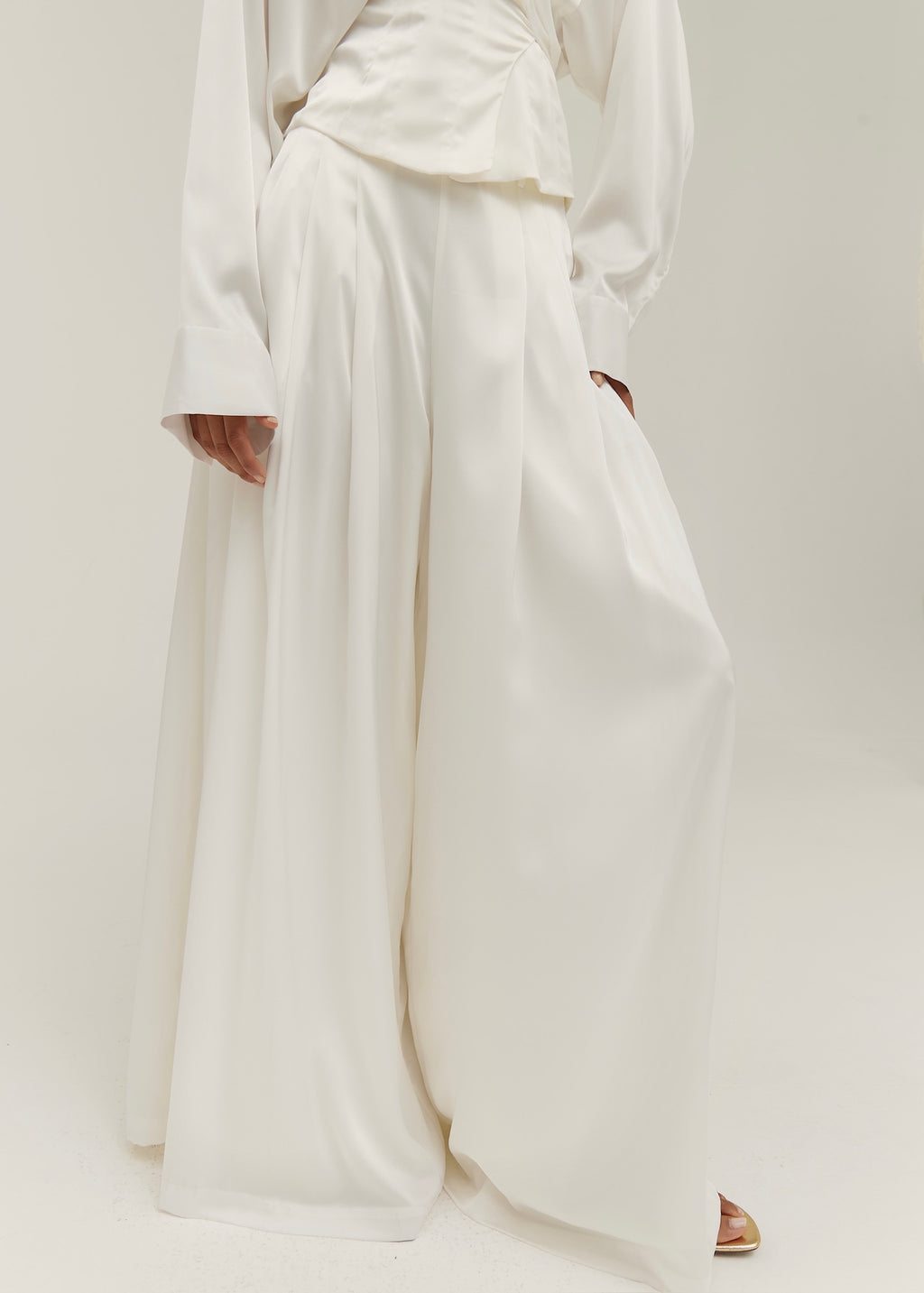 Gal Satin Front Pleat Palazzo Elevate Trouser | Ivory Silk