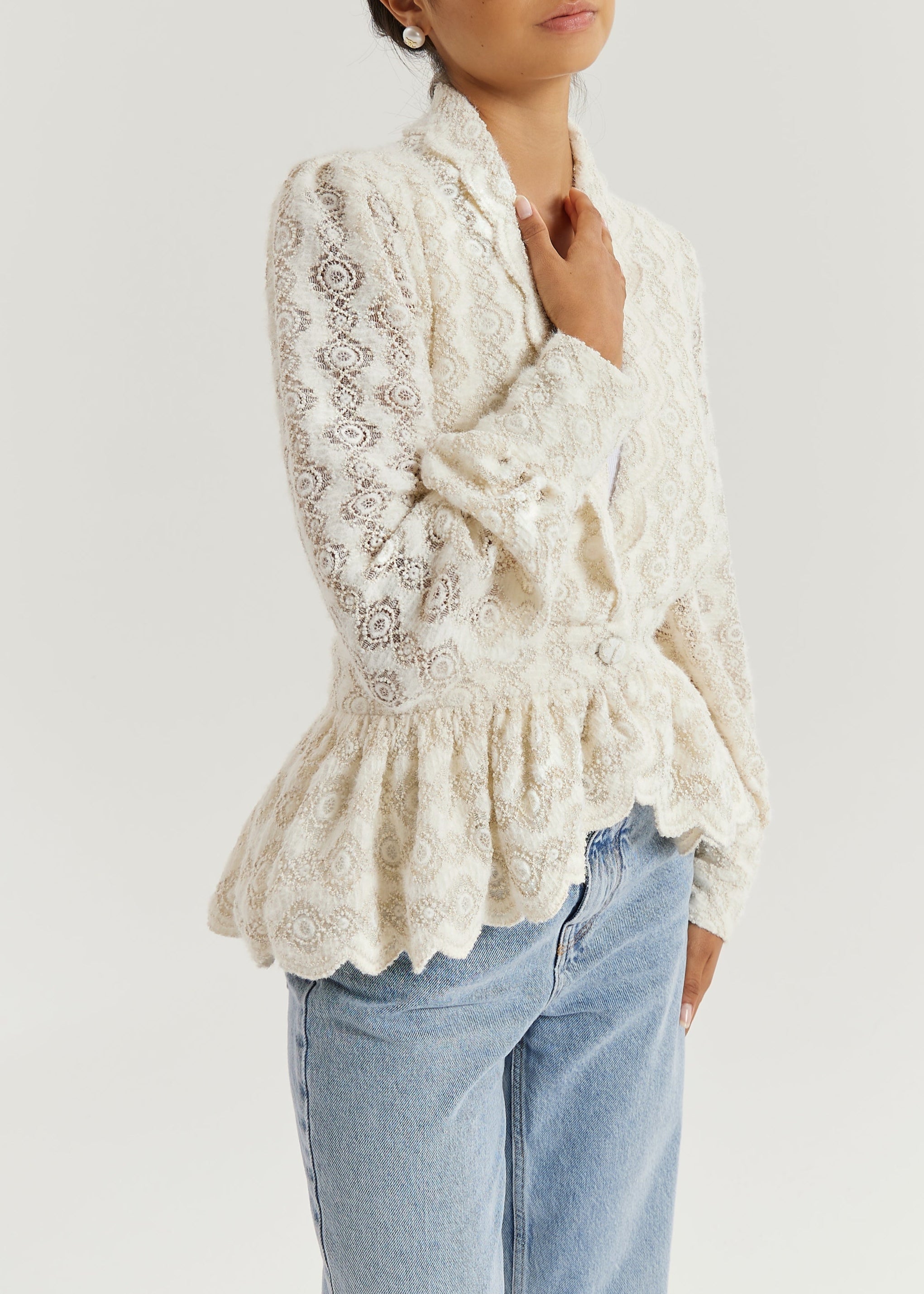 Serene Scallop Lace Knit Cardigan | Cream
