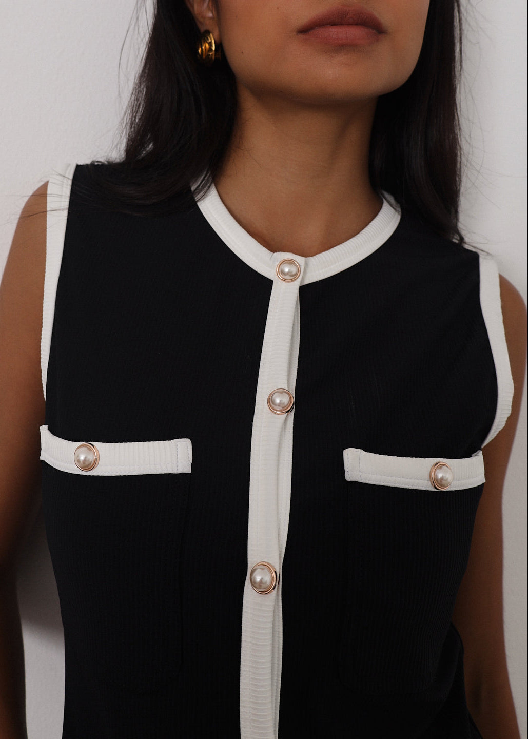 Carlton Pearl Button Cover up Dress | Black