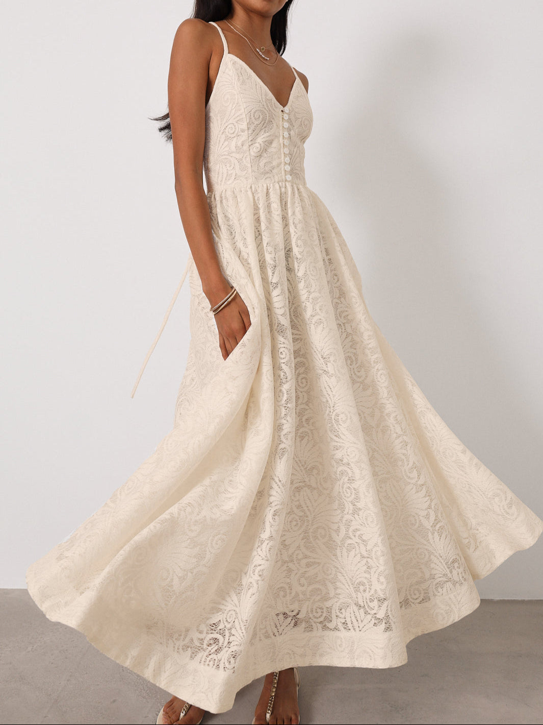 Trudie Lace Destination Maxi Dress | Champagne