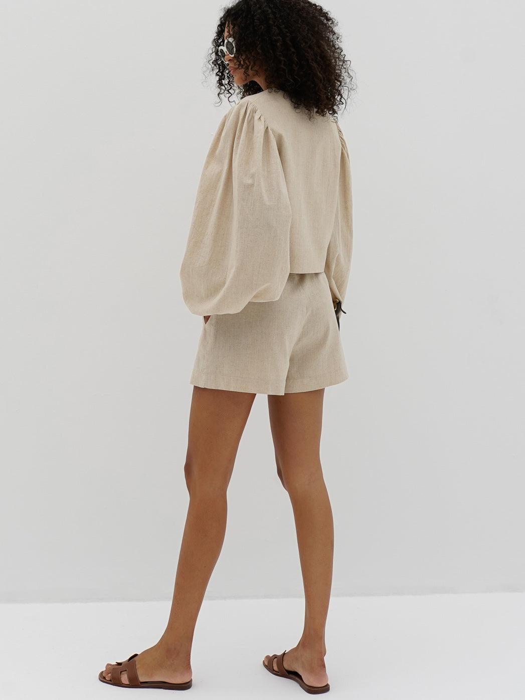volume-sleeves shirt｜M｜Black｜shirts and blouses