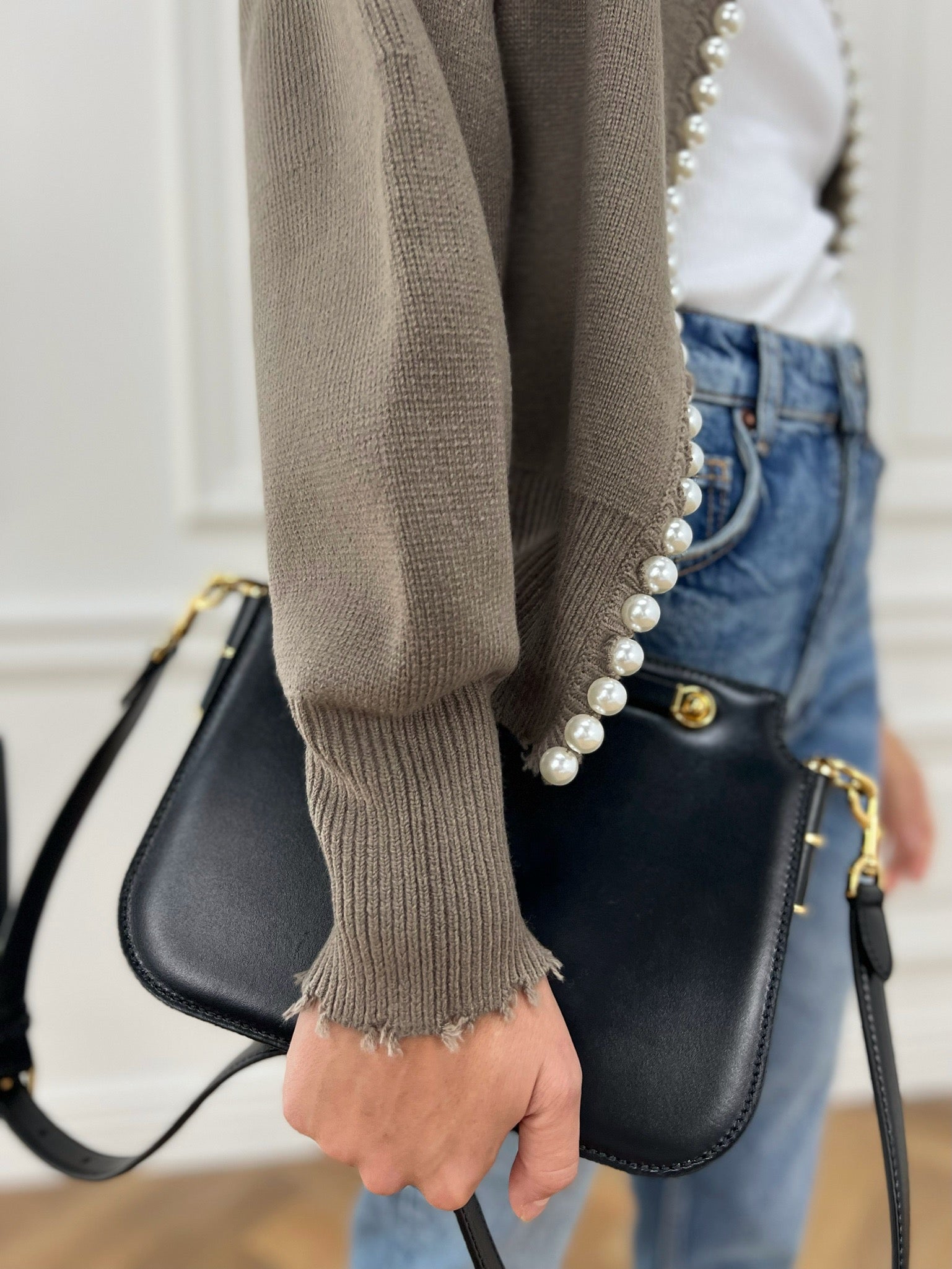 Isabella Pearl Edge Cardigan Vita Grace